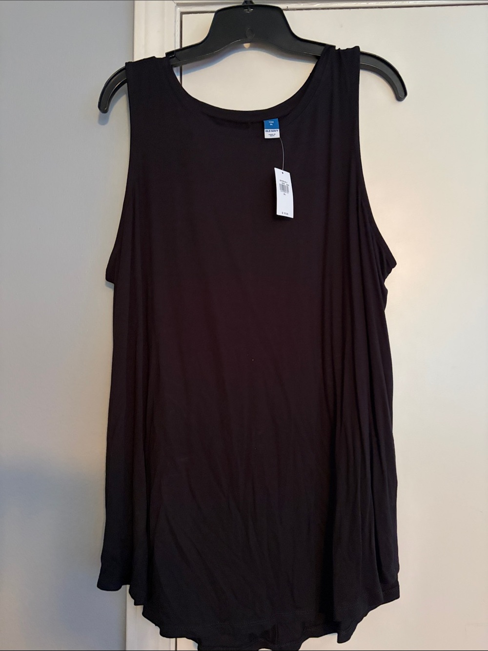Old Navy Classic Black Sleeveless Women's Tank Top